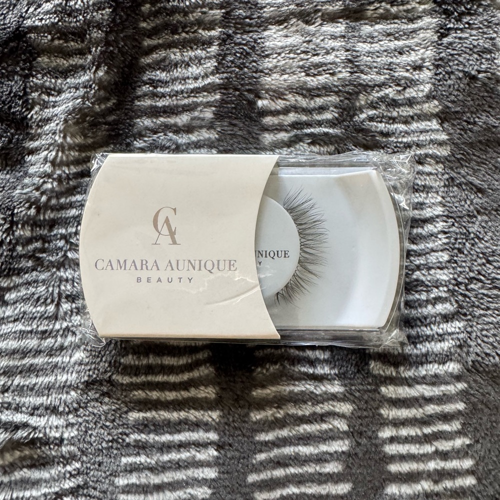 Black Lashes
